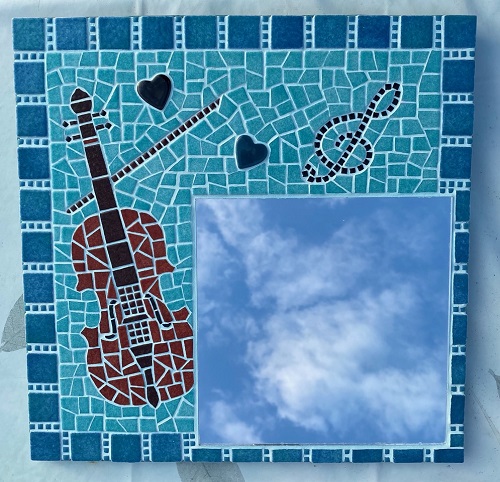 Miroir en mosaïque motif violoncelle en Emaux de Briare Harmonie et micro-porcelaine